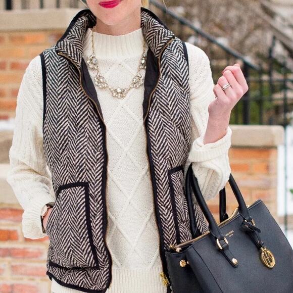 J. Crew herringbone quilted style full zip vest with pockets black trim size XS - Picture 13 of 13